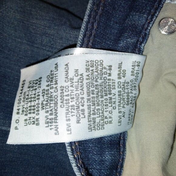 Levi's Women's Denim Pencil Skirt with Pockets and Back Slit | Size 4 | Y2K - Picture 3 of 9